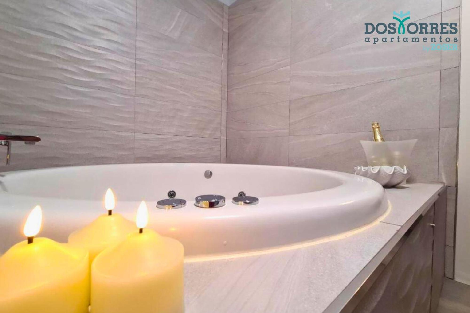 Dos Torres Barbol - Jacuzzi En La Habitacion Y Garaje En El Centro Zaragoza Kültér fotó
